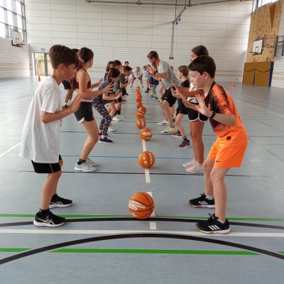 Basketball kommt in die Grundschule